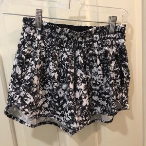 Lululemon rare floral tracker short